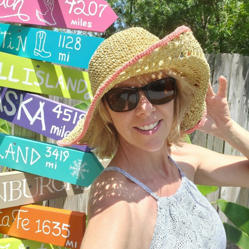 Floppy Beach hat Neutral color with pink edge OS